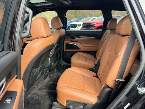 Used 2024 Kia Telluride EX X-Line AWD/4WD image 25