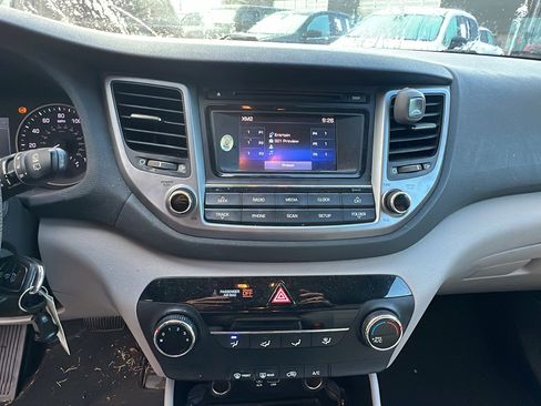 Used 2017 Hyundai Tucson Eco image 32