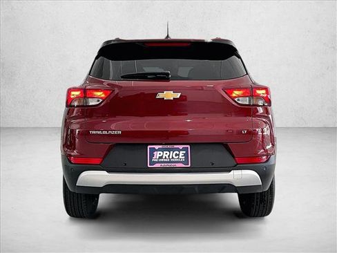 Used 2024 Chevrolet TrailBlazer LT w/ Convenience Package FWD image 4