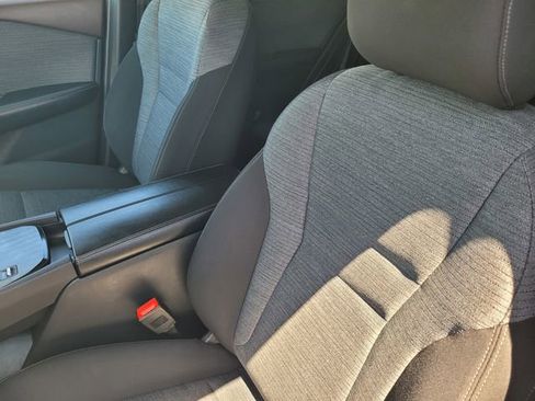Certified 2023 Nissan Rogue SV FWD image 13