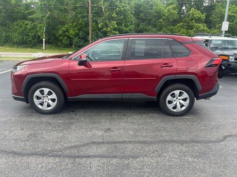 Certified 2021 Toyota RAV4 LE AWD/4WD image 2