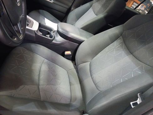Used 2020 Toyota RAV4 XLE w/ Convenience Package AWD/4WD image 6