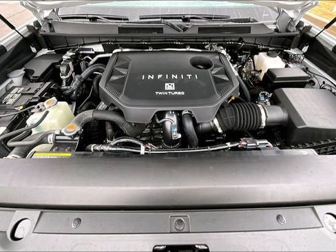 Certified 2026 INFINITI QX80 4WD image 10