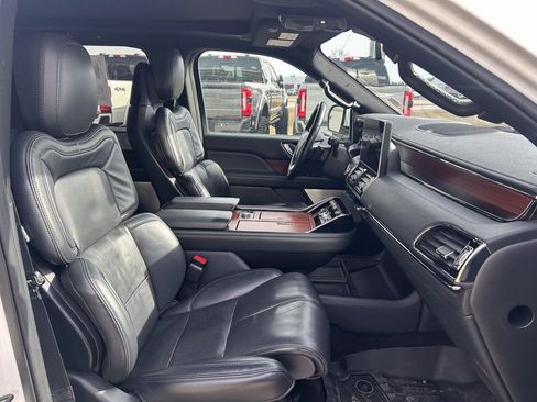 Certified 2023 Lincoln Navigator Reserve image 20