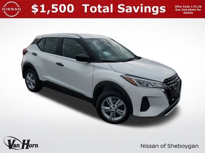 New 2025 Nissan Kicks Play S