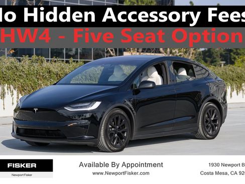 Used 2024 Tesla Model X image 1