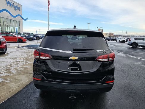 Used 2023 Chevrolet Equinox LS w/ LS Convenience Package image 3