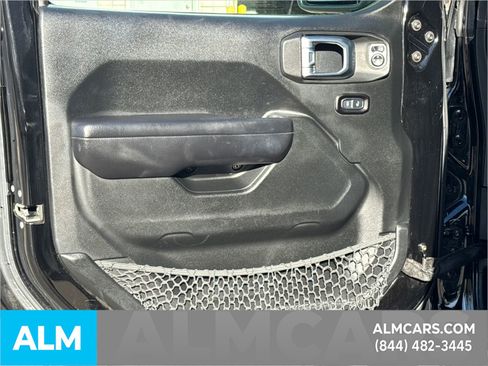 Used 2018 Jeep Wrangler Unlimited Rubicon image 11