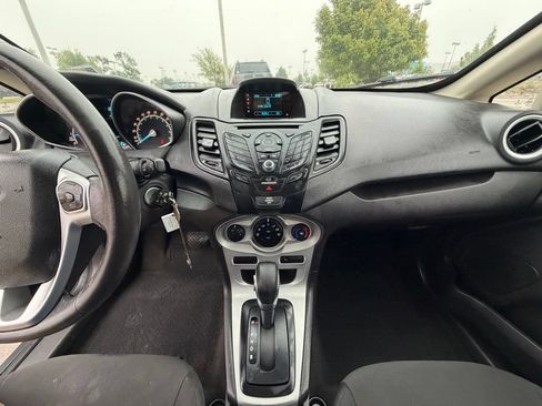 Used 2016 Ford Fiesta SE FWD image 26