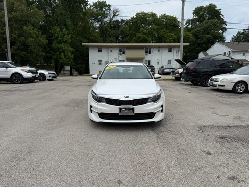 Used 2016 Kia Optima LX FWD image 2