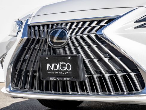 Used 2022 Lexus ES 350 w/ Accessory Package 2 FWD image 4
