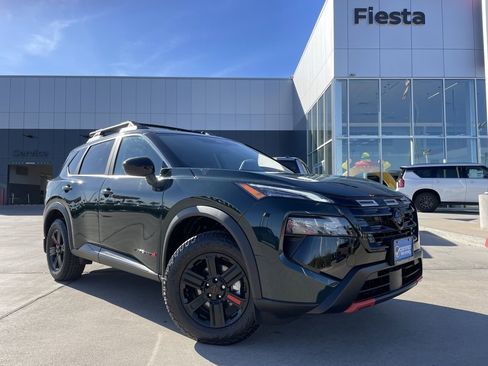 Certified 2026 Nissan Rogue SV image 1