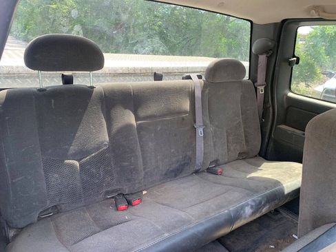 Used 2006 Chevrolet Silverado 2500 W/T AWD/4WD image 20
