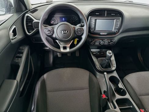 Used 2020 Kia Soul LX image 10