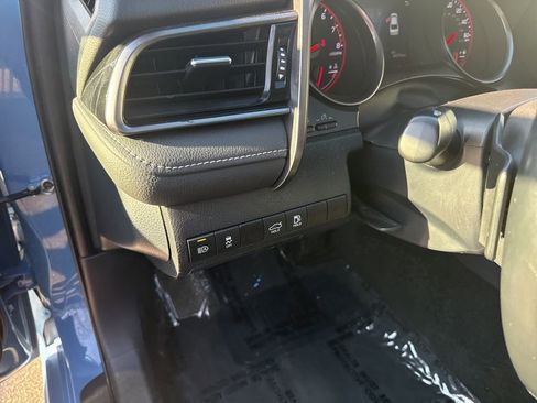 Used 2023 Toyota Camry XSE image 15