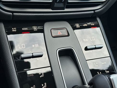 New 2026 Porsche Macan AWD/4WD image 24