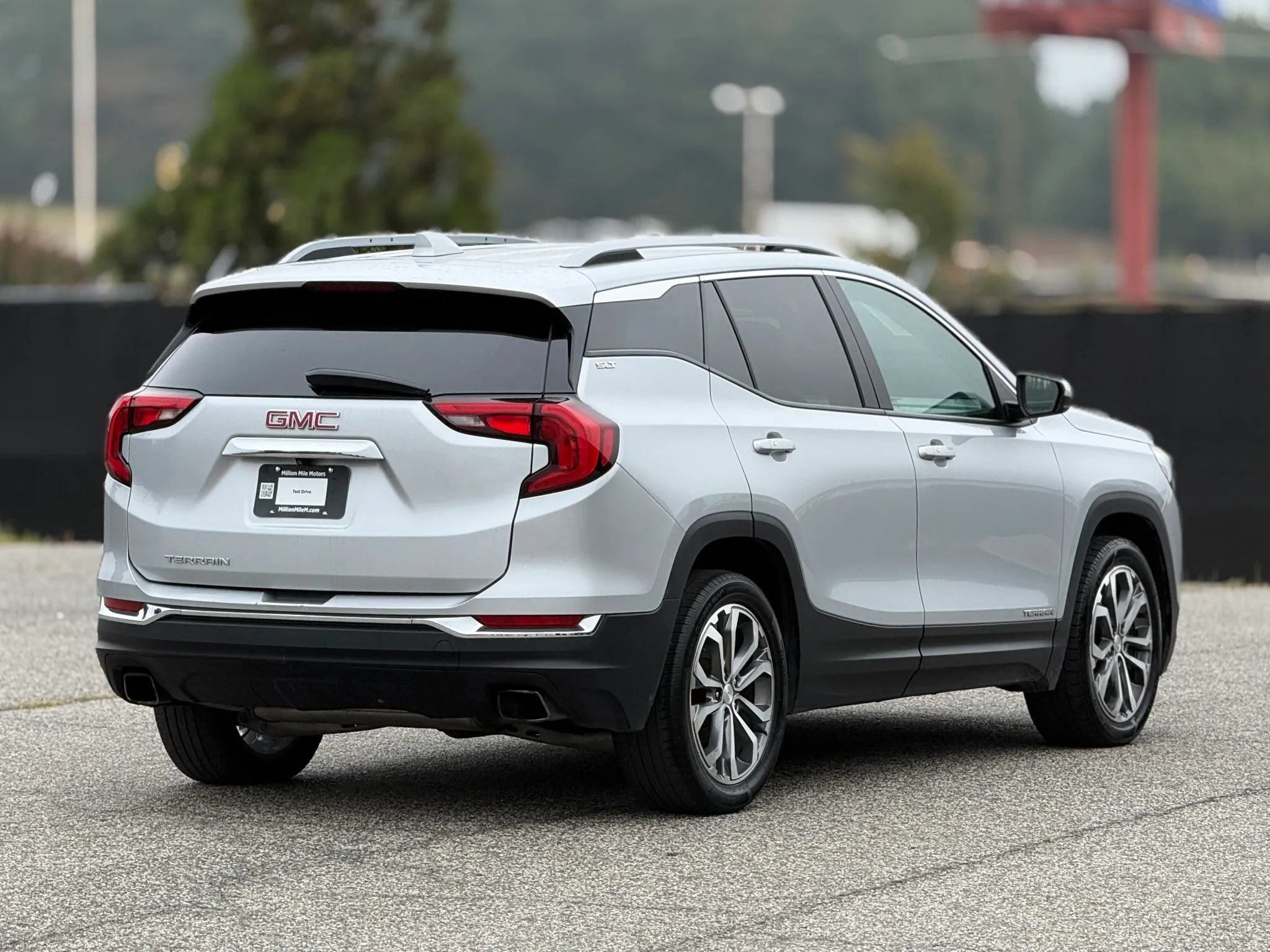 Used 2020 GMC Terrain SLT w/ Preferred Package FWD image 9