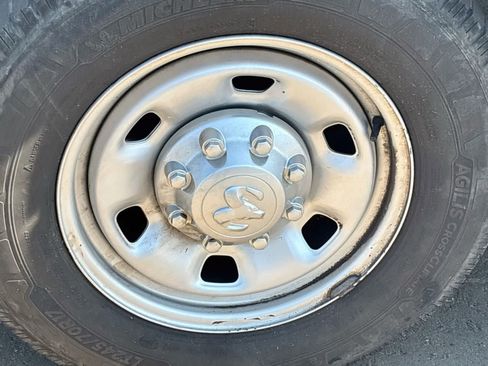 Used 2014 RAM 2500 Tradesman RWD image 27