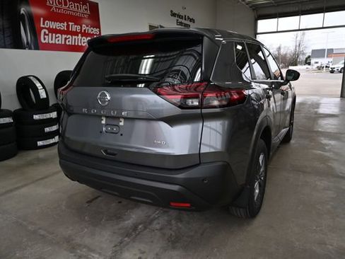 Used 2021 Nissan Rogue S image 6
