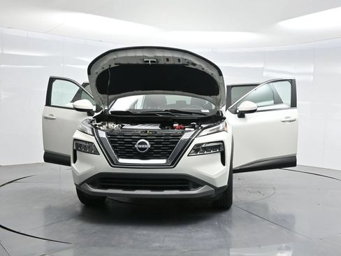 Used 2023 Nissan Rogue SV FWD image 44