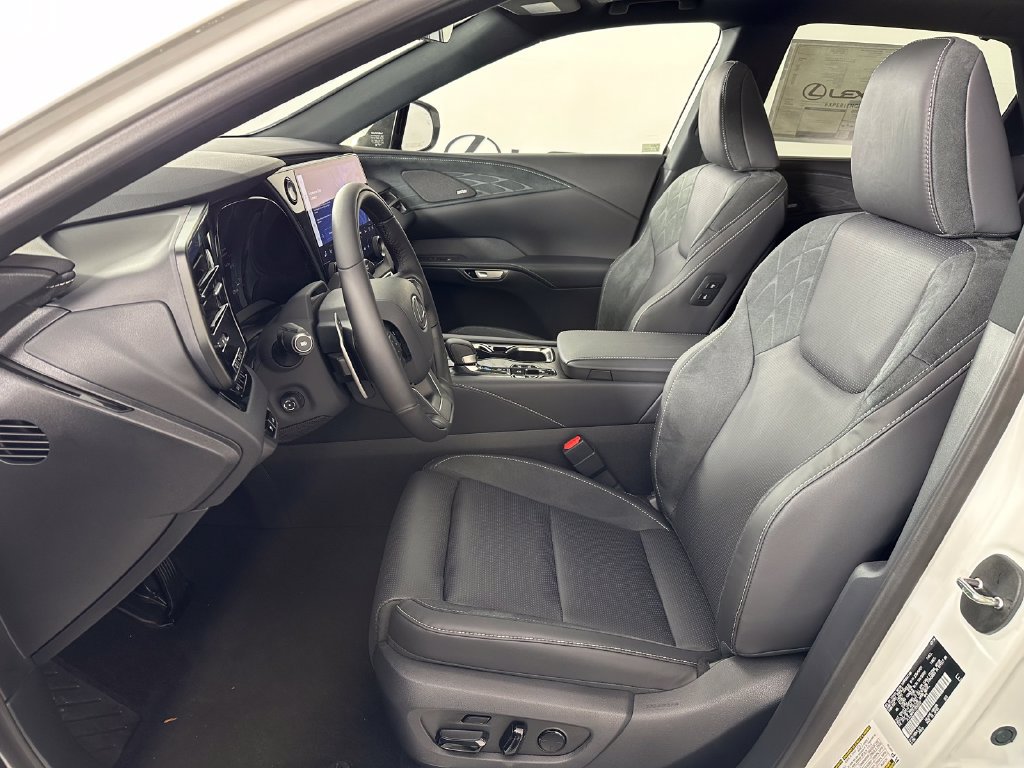 New 2026 Lexus RX 450h AWD image 16