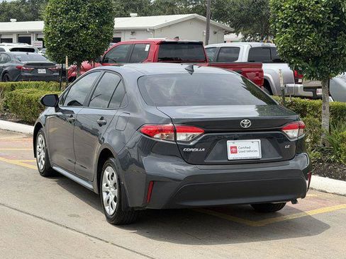 Certified 2025 Toyota Corolla LE FWD image 5