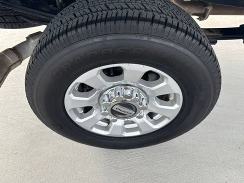 Used 2024 Ford F250 XLT AWD/4WD image 24