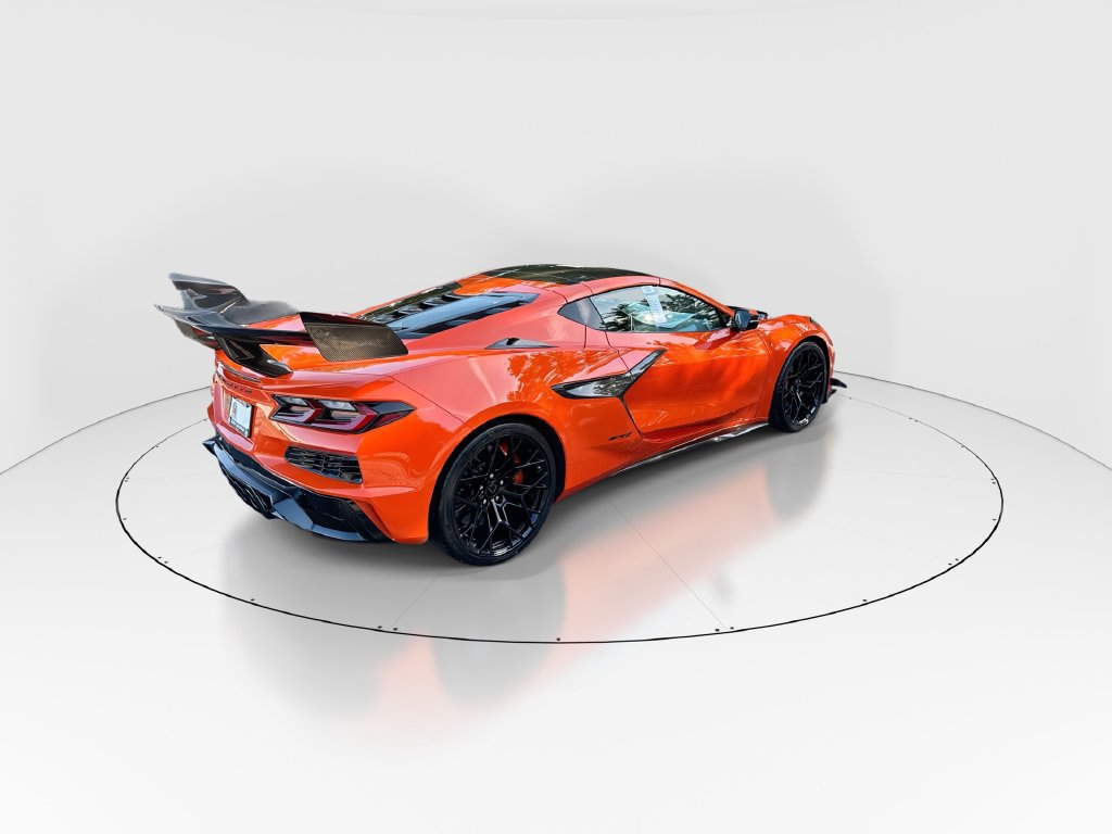 Used 2026 Chevrolet Corvette ZR1 w/ ZR1 Carbon Fiber Aero Package RWD image 8