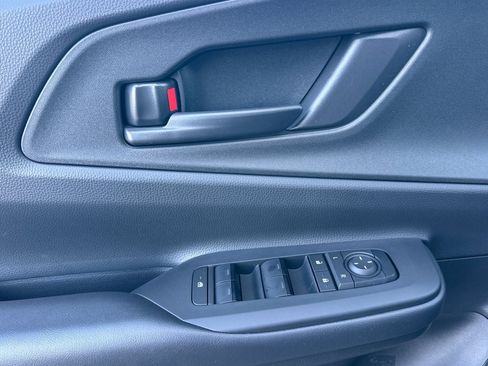 New 2026 Toyota Prius Plug-In Hybrid FWD image 12
