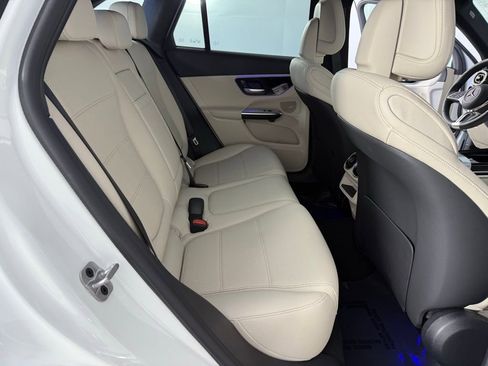 New 2026 Mercedes-Benz GLC 300 4MATIC image 17
