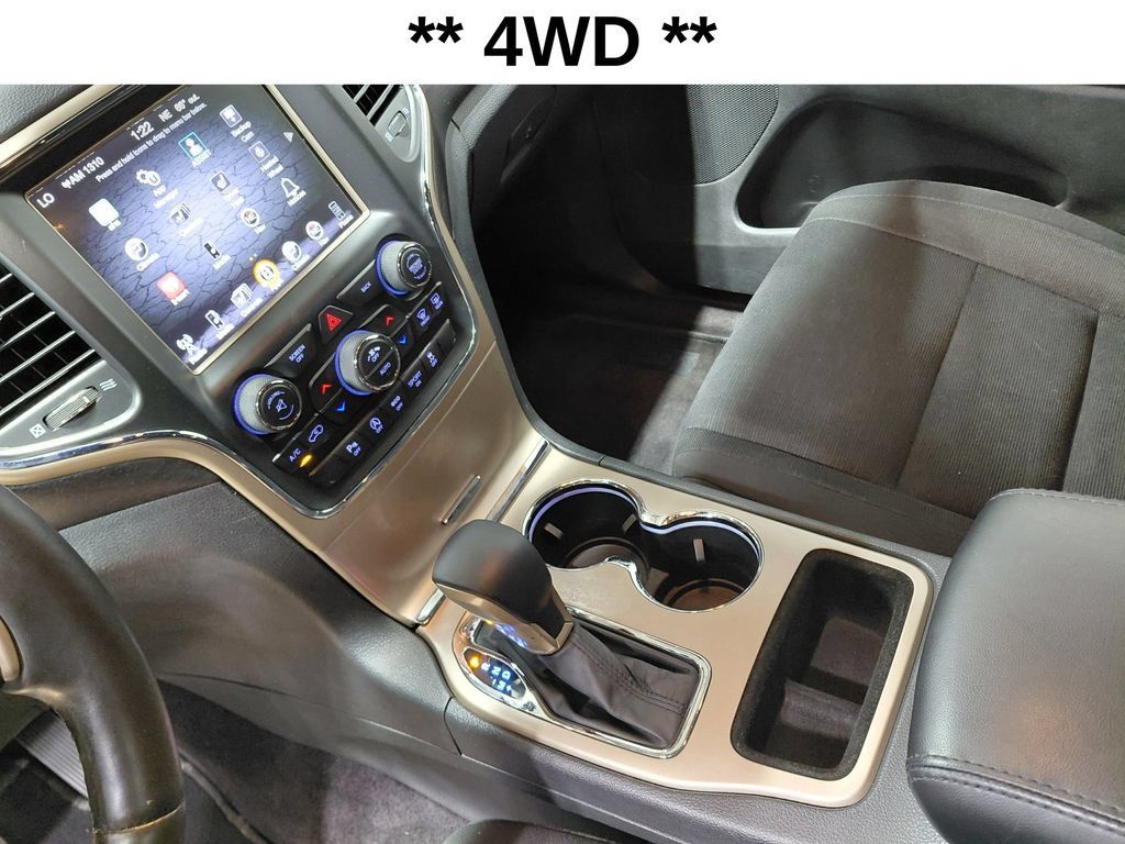 Certified 2017 Jeep Grand Cherokee Laredo w/ Quick Order Package 23E AWD/4WD image 7