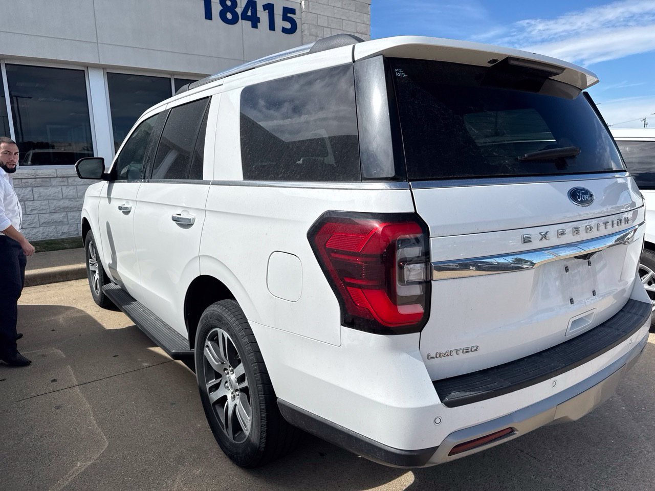 Used 2024 Ford Expedition Limited RWD image 5