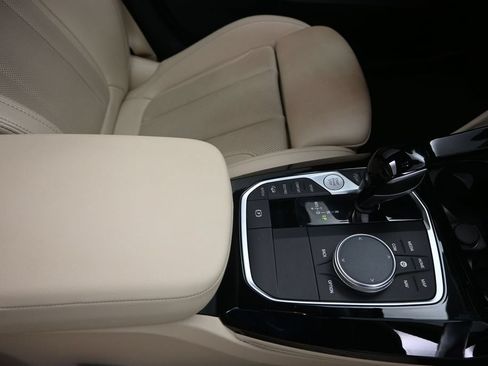 Used 2022 BMW X4 xDrive30i w/ Premium Package AWD/4WD image 27