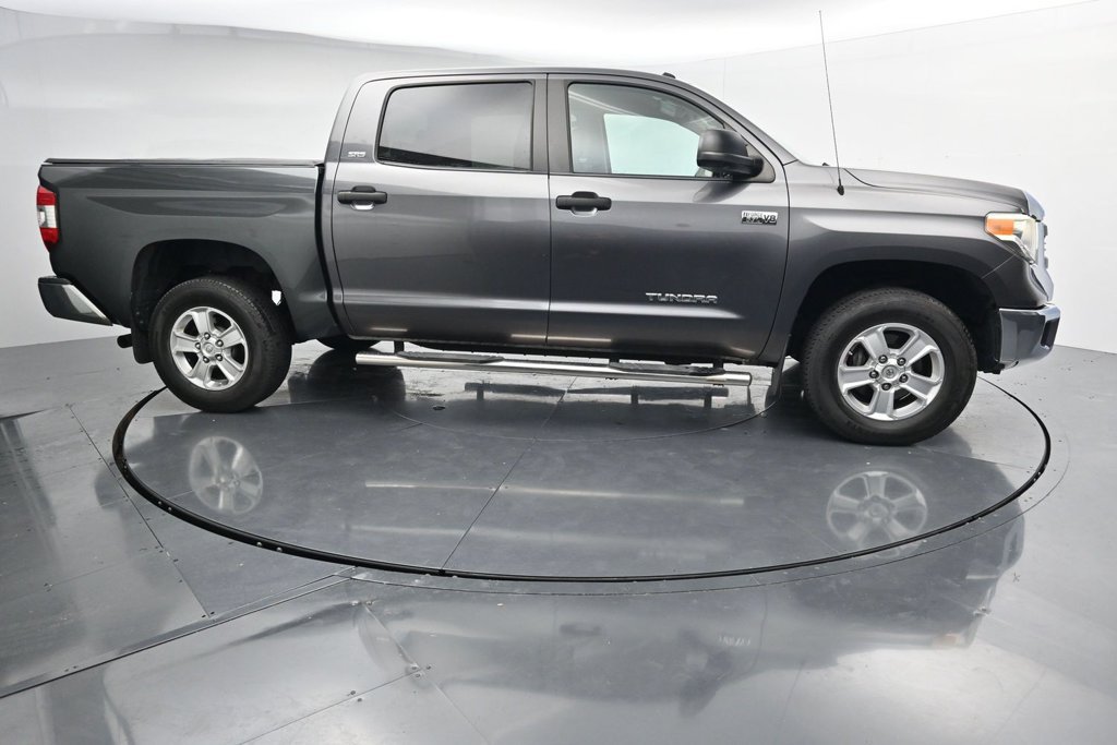 Used 2014 Toyota Tundra SR5 w/ SR5 Upgrade Package AWD/4WD image 9