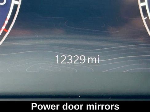 Certified 2024 Jeep Grand Cherokee Altitude image 20