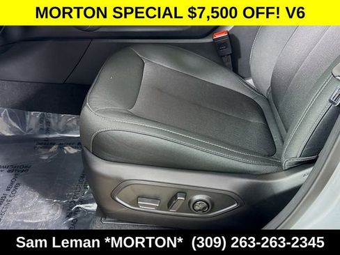 New 2025 Jeep Grand Cherokee Laredo w/ Luxury Tech Group I AWD/4WD image 18