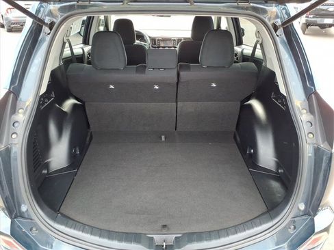 Used 2017 Toyota RAV4 LE image 20