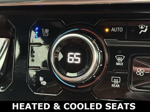 Used 2025 GMC Sierra 2500 Denali Ultimate image 14