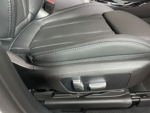 Used 2023 BMW X3 xDrive30i w/ Convenience Package AWD/4WD image 16