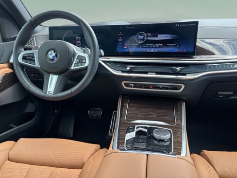 Used 2026 BMW X5 xDrive40i AWD/4WD image 7