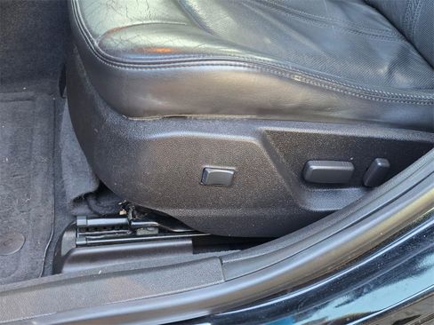 Used 2010 Cadillac CTS Premium image 13