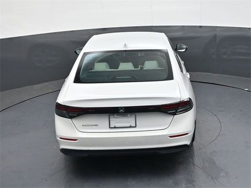 Used 2023 Honda Accord LX image 26