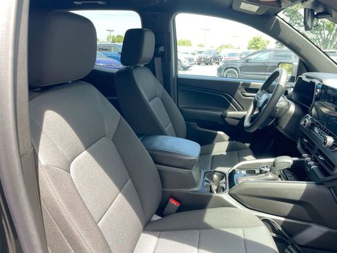 Used 2025 Chevrolet Colorado Trail Boss image 69