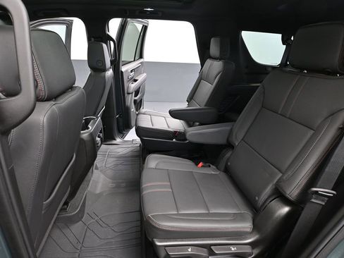Used 2025 Chevrolet Tahoe RST w/ Comfort Package AWD/4WD image 45