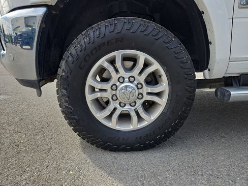 Used 2017 RAM 2500 Laramie w/ Cold Weather Group AWD/4WD image 10