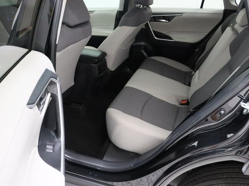 Certified 2024 Toyota RAV4 XLE FWD image 28