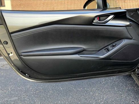 Used 2024 MAZDA MX-5 Miata Grand Touring w/ Weather Package RWD image 11