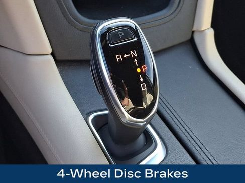 Used 2018 Cadillac XT5 AWD image 11