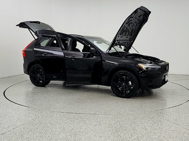 Used 2024 Volvo XC60 T8 Ultimate w/ Climate Package AWD/4WD image 10