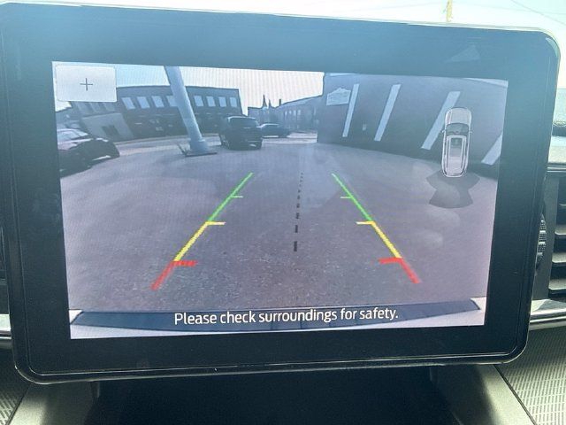 Used 2021 Ford Explorer XLT w/ Equipment Group 202A AWD/4WD image 37